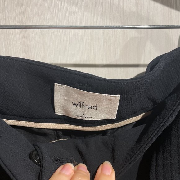 NWT Wilfred Tie Front Shorts - Black - 6 - Picture 4 of 5